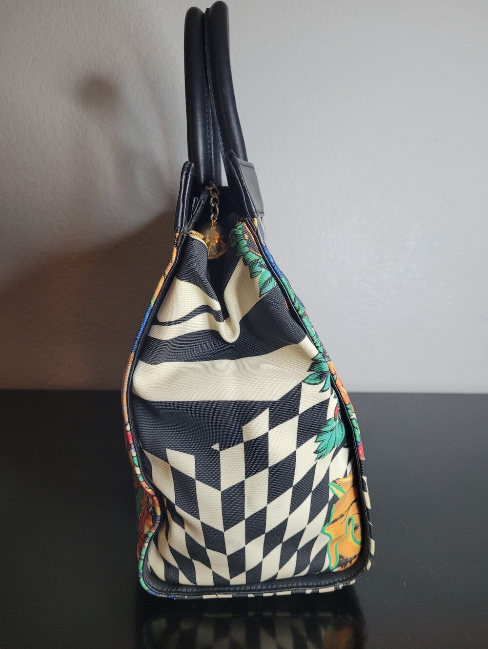 Gianni Versace Rare Psychedelic Illusion Satchel - Picture 5 of 15